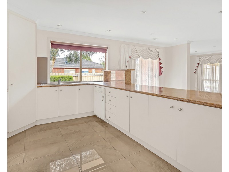 14 Farnham Court, Craigieburn VIC 3064