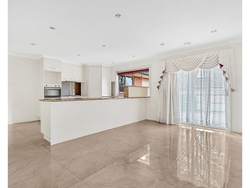 14 Farnham Court, Craigieburn VIC 3064