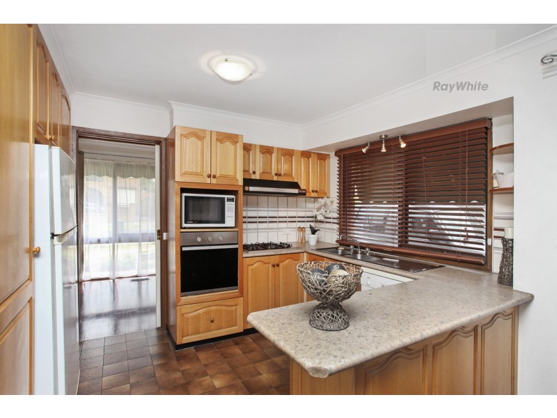 58 Lenoak Street, Gladstone Park VIC 3043