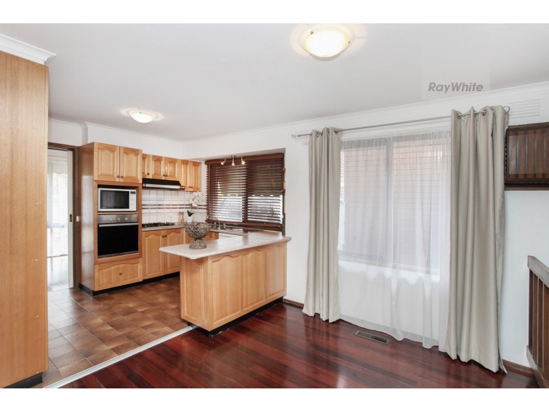 58 Lenoak Street, Gladstone Park VIC 3043