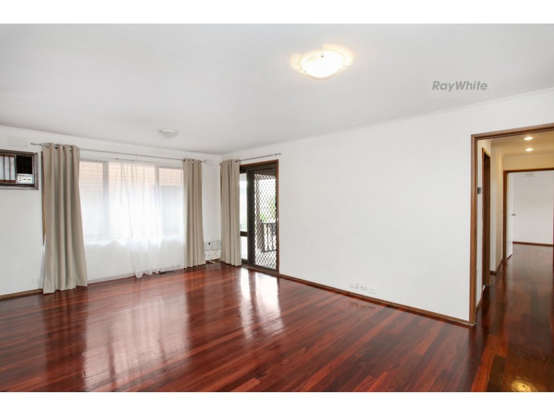 58 Lenoak Street, Gladstone Park VIC 3043