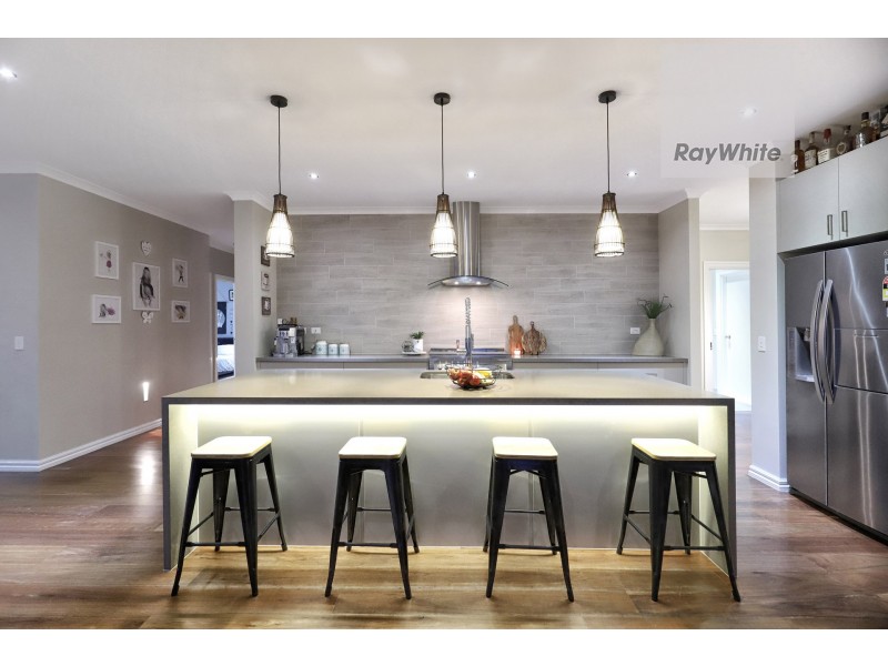 21 Bologna Crescent, Greenvale VIC 3059