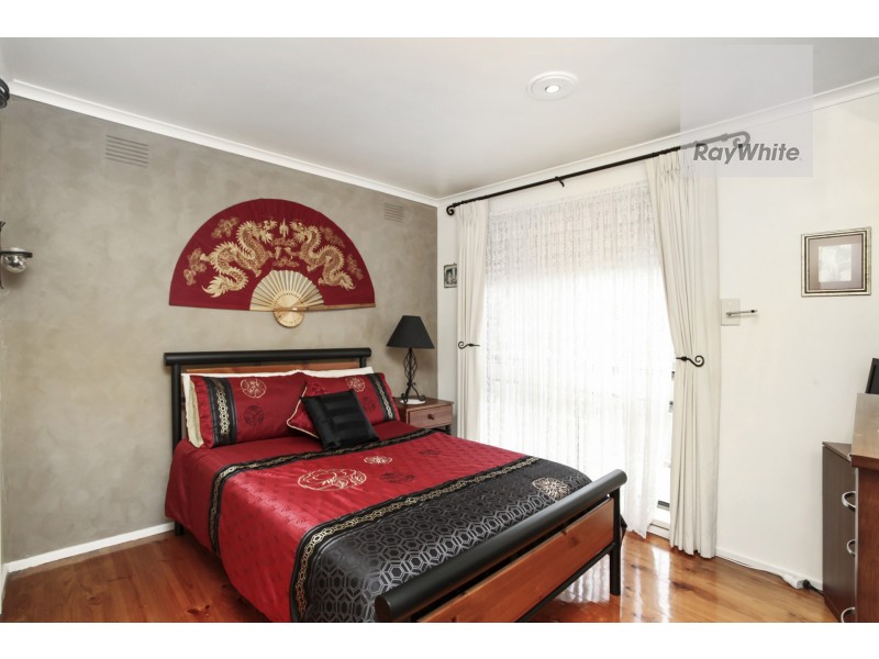 35 Fisher Grove, Tullamarine VIC 3043