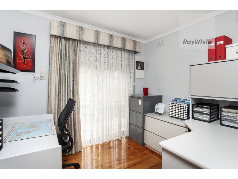 35 Fisher Grove, Tullamarine VIC 3043