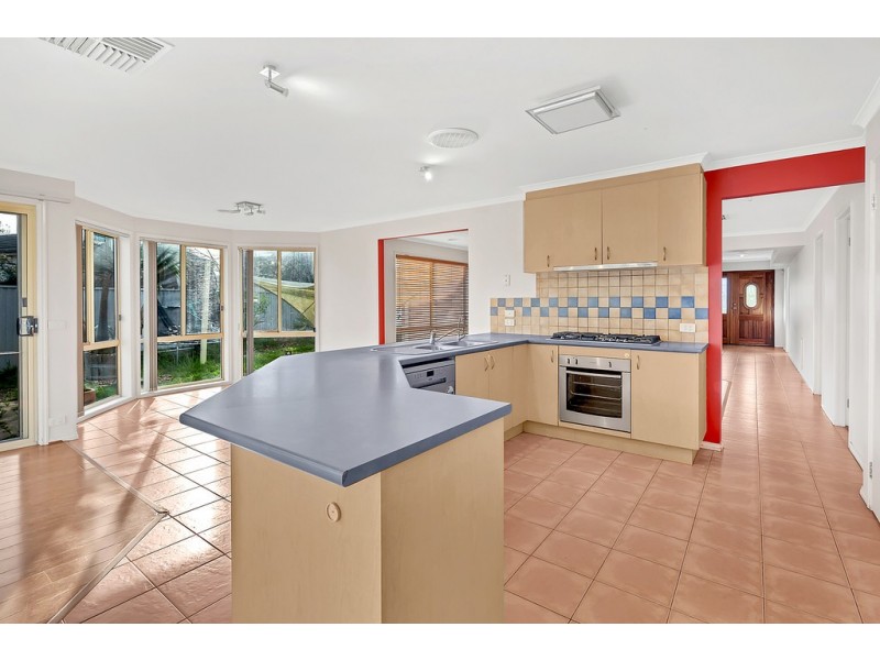 19 Mosman Way, Craigieburn VIC 3064