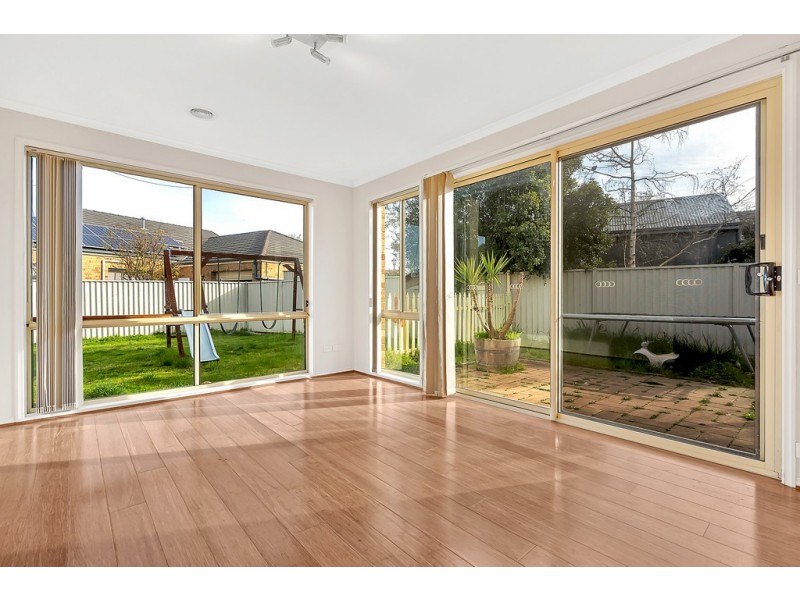 19 Mosman Way, Craigieburn VIC 3064