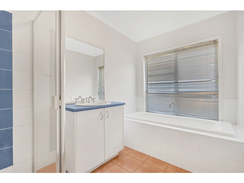 19 Mosman Way, Craigieburn VIC 3064