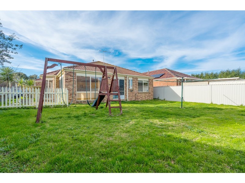 19 Mosman Way, Craigieburn VIC 3064