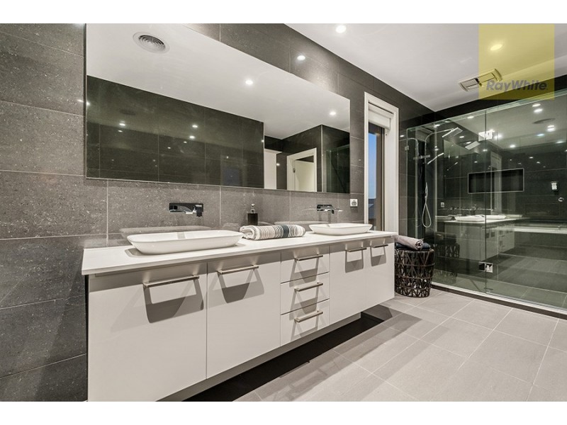 28 Halycon Bend, Beveridge VIC 3753