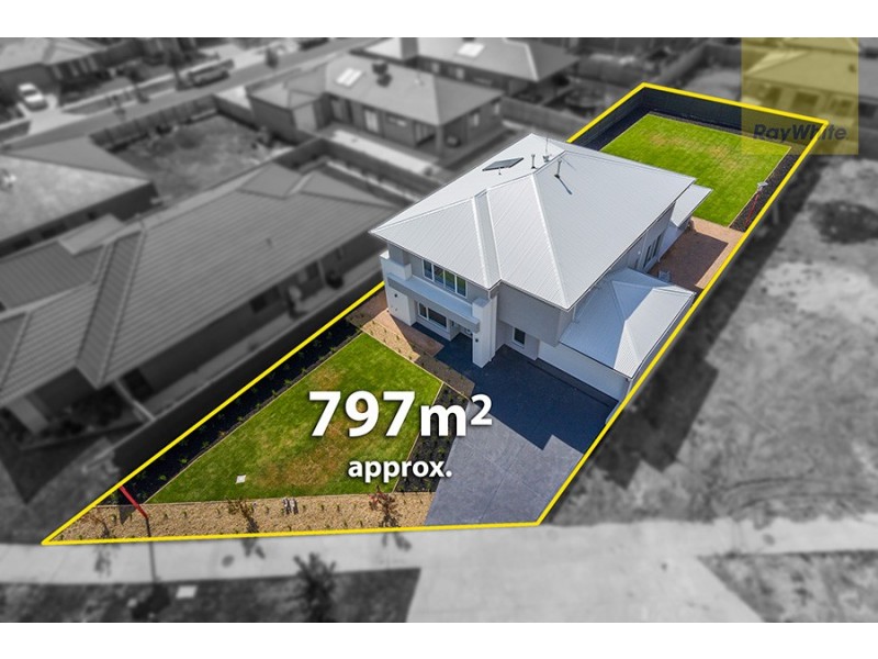 28 Halycon Bend, Beveridge VIC 3753