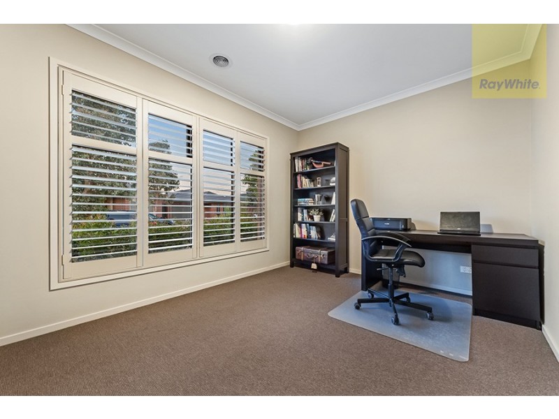 6 Lion Chase, Craigieburn VIC 3064