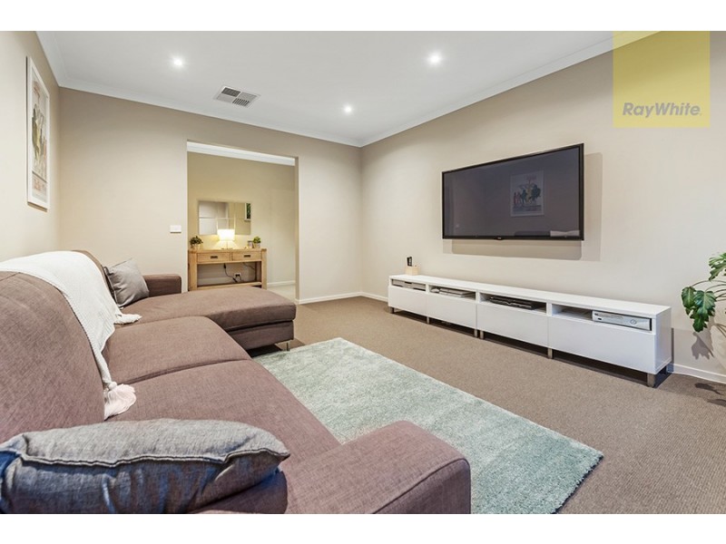 6 Lion Chase, Craigieburn VIC 3064