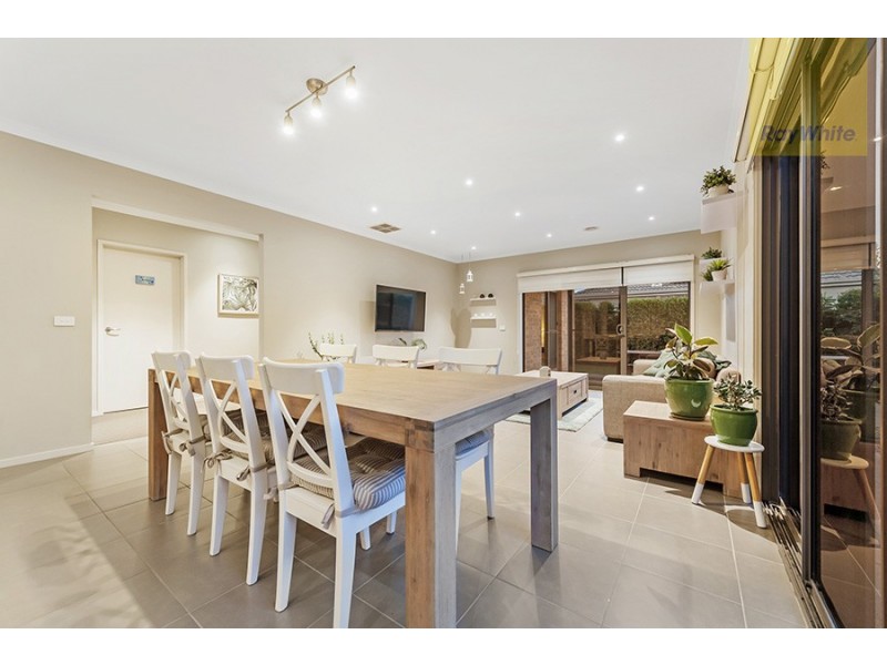 6 Lion Chase, Craigieburn VIC 3064