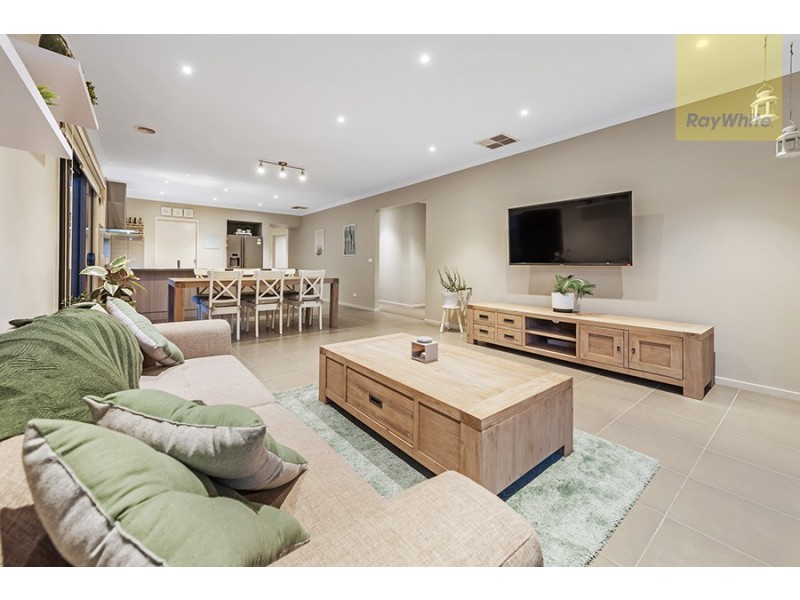 6 Lion Chase, Craigieburn VIC 3064