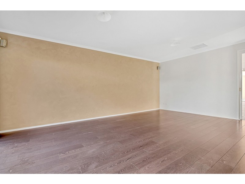 4 Chelmsford Court, Craigieburn VIC 3064