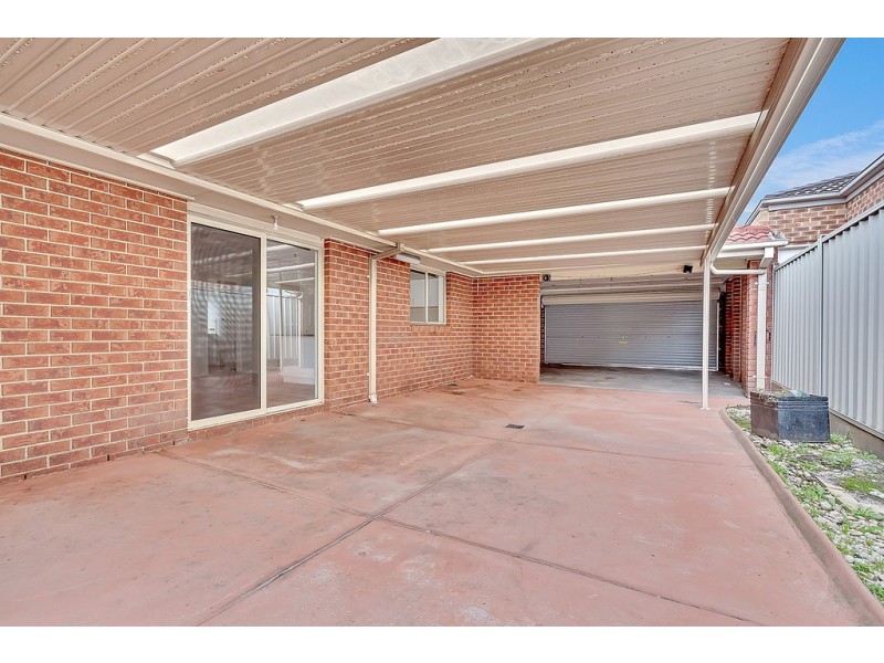 4 Chelmsford Court, Craigieburn VIC 3064