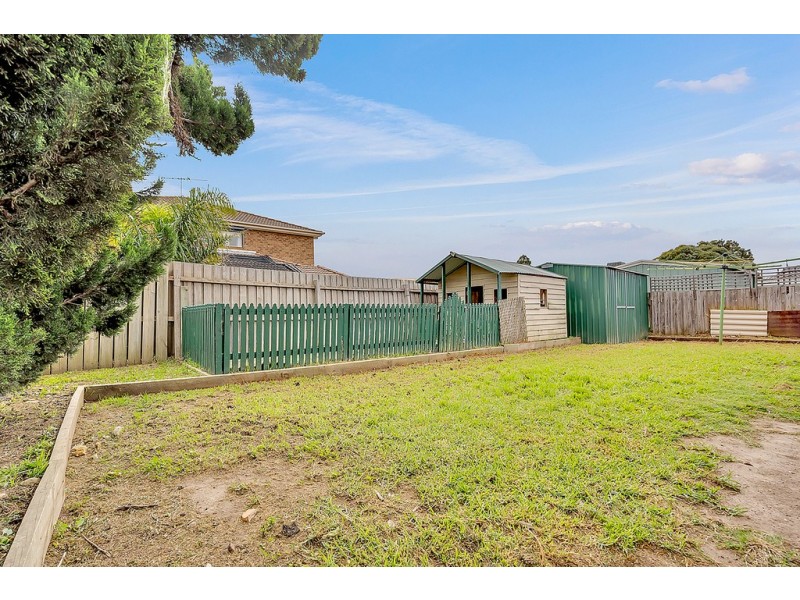 4 Chelmsford Court, Craigieburn VIC 3064