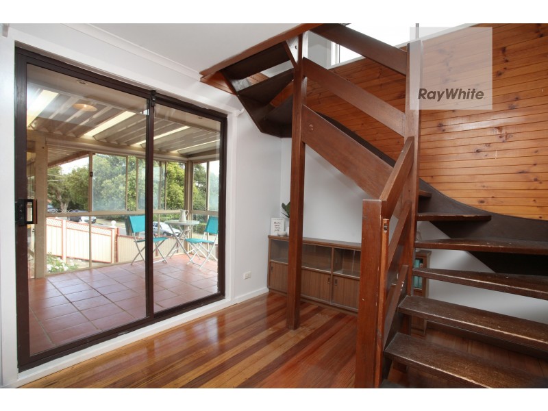 2 Keyes Place, Gladstone Park VIC 3043