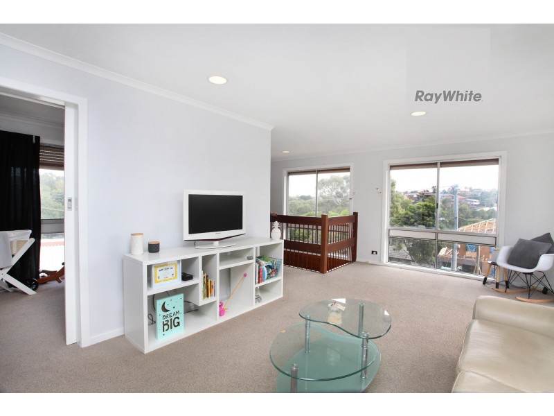 2 Keyes Place, Gladstone Park VIC 3043