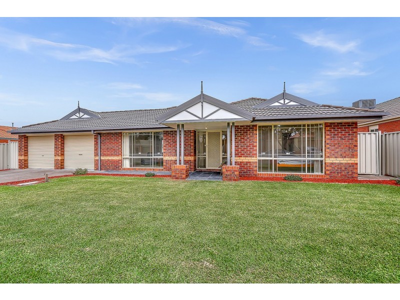 7 Waterdale Rise, Craigieburn VIC 3064