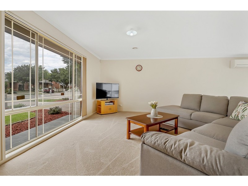 7 Waterdale Rise, Craigieburn VIC 3064