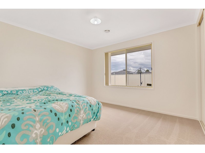 7 Waterdale Rise, Craigieburn VIC 3064