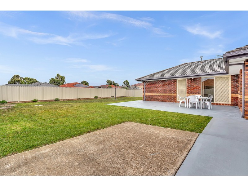 7 Waterdale Rise, Craigieburn VIC 3064