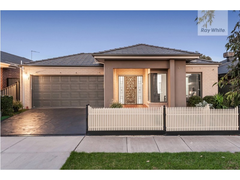 104 Huntington Drive, Craigieburn VIC 3064
