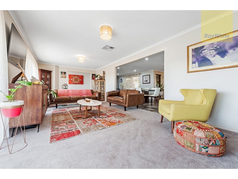 4 Whiteside Street, Beveridge VIC 3753