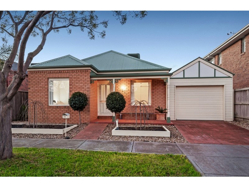 21 Gainsborough Drive, Craigieburn VIC 3064