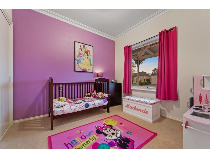 21 Gainsborough Drive, Craigieburn VIC 3064