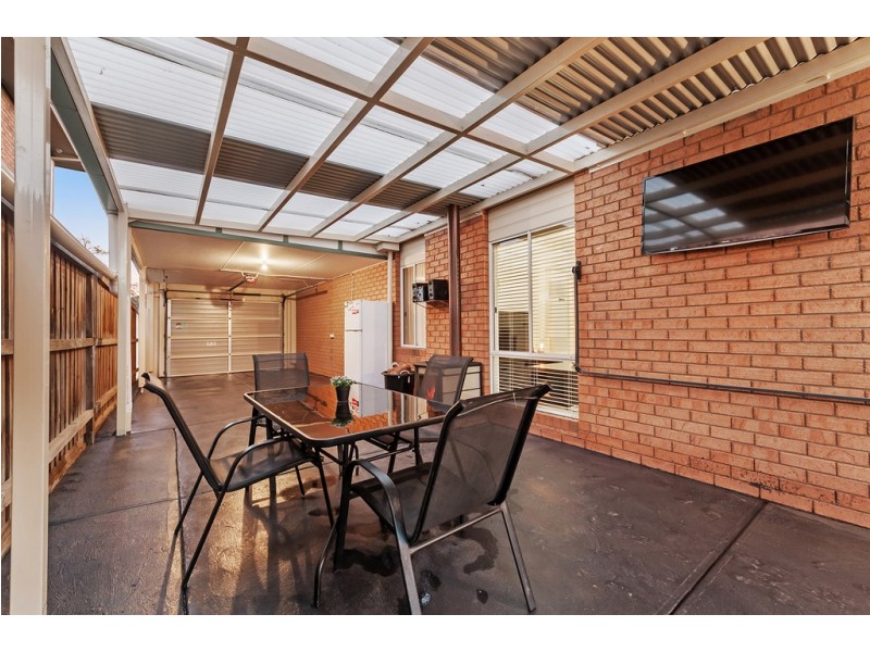 21 Gainsborough Drive, Craigieburn VIC 3064