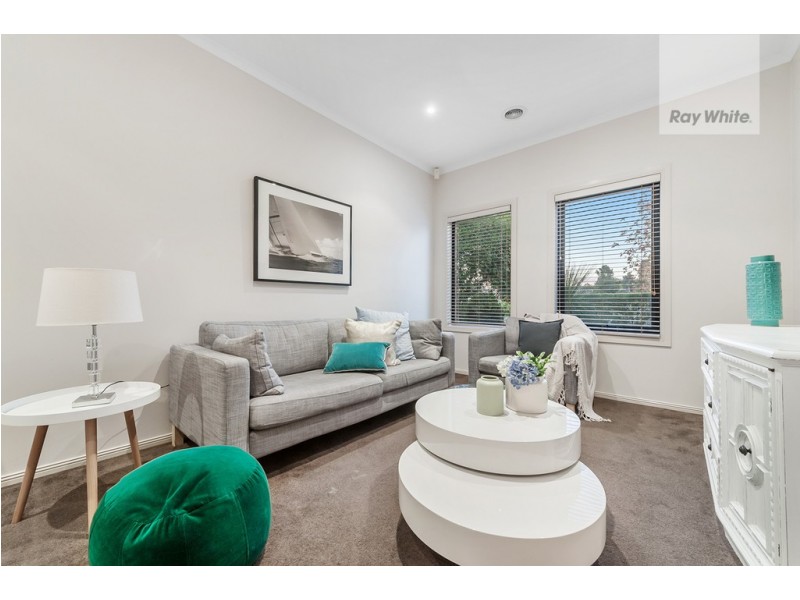 5 Osprey Place, Craigieburn VIC 3064