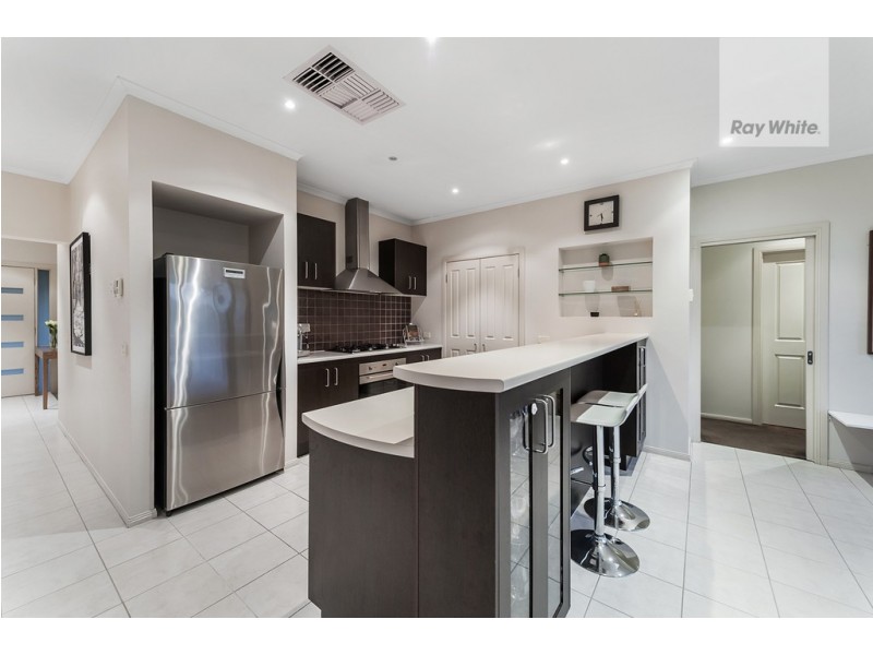 5 Osprey Place, Craigieburn VIC 3064