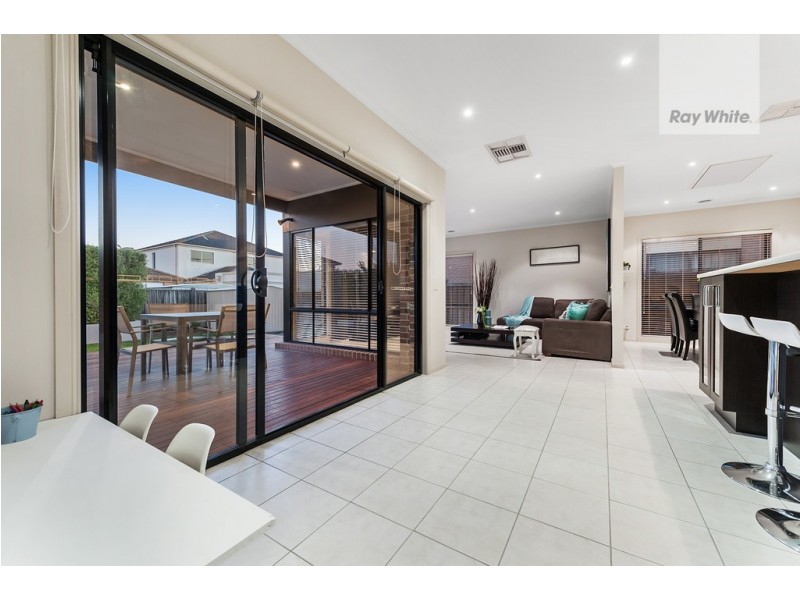 5 Osprey Place, Craigieburn VIC 3064