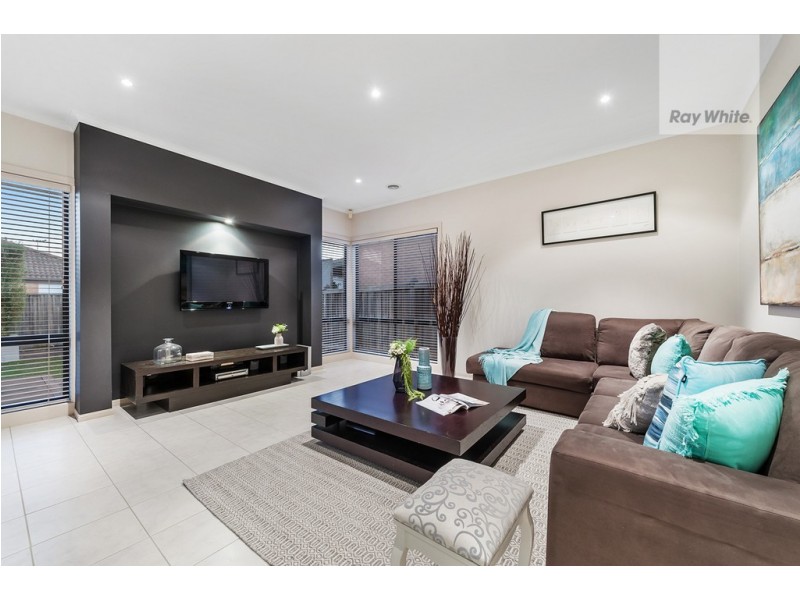 5 Osprey Place, Craigieburn VIC 3064