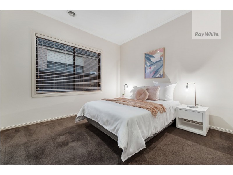 5 Osprey Place, Craigieburn VIC 3064