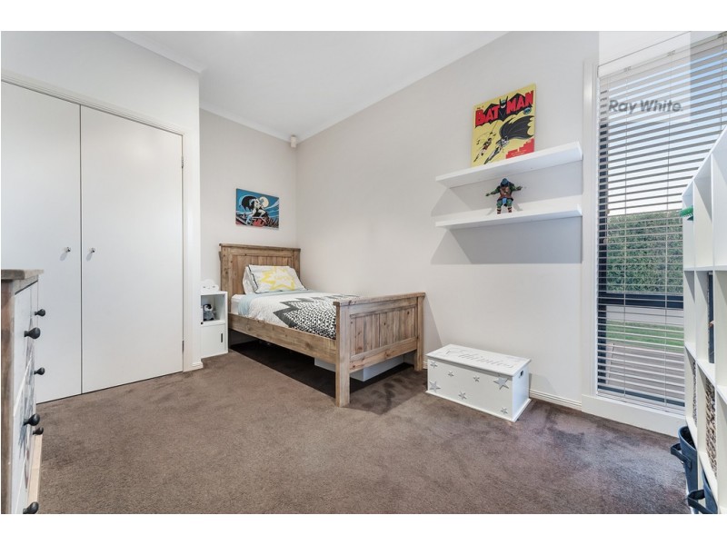5 Osprey Place, Craigieburn VIC 3064