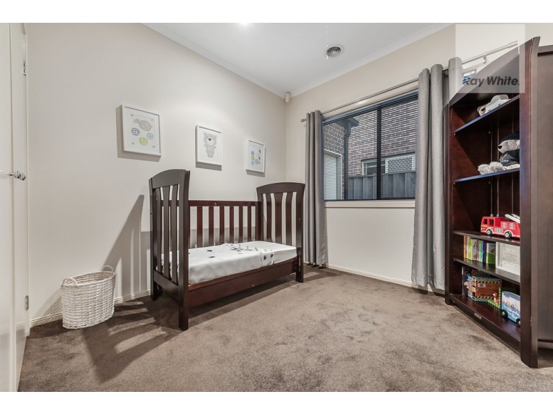 5 Osprey Place, Craigieburn VIC 3064