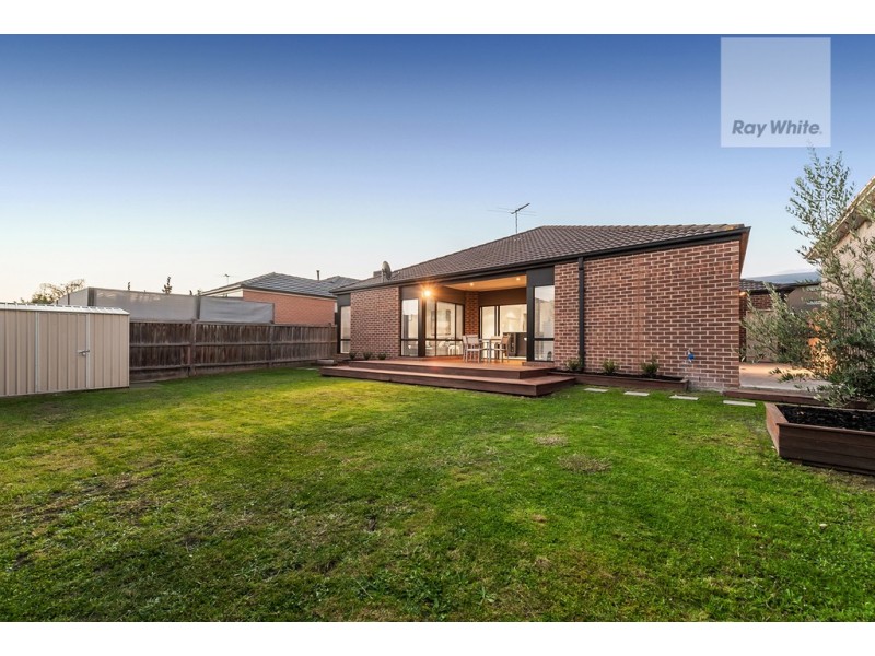 5 Osprey Place, Craigieburn VIC 3064