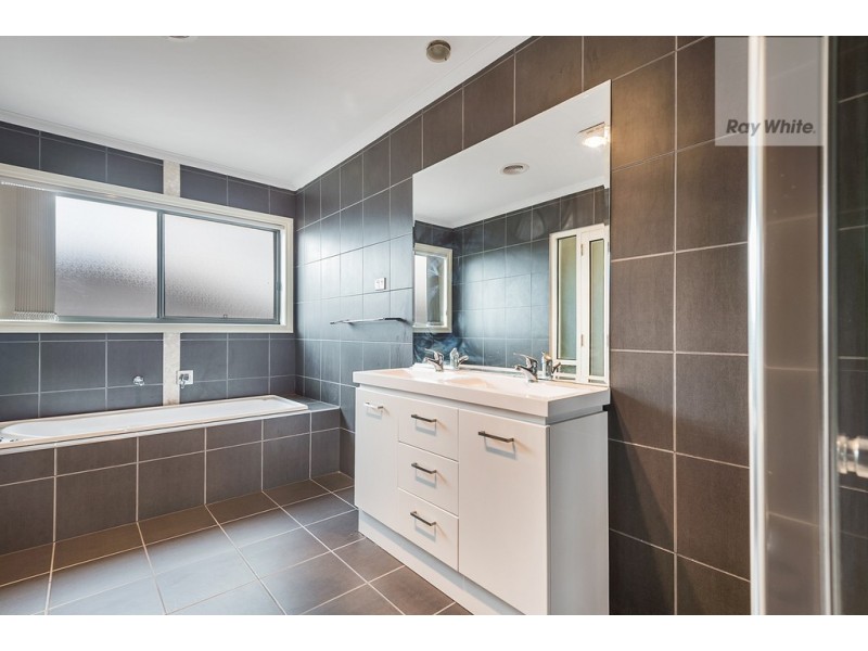 15 Silvan Terrace, Greenvale VIC 3059