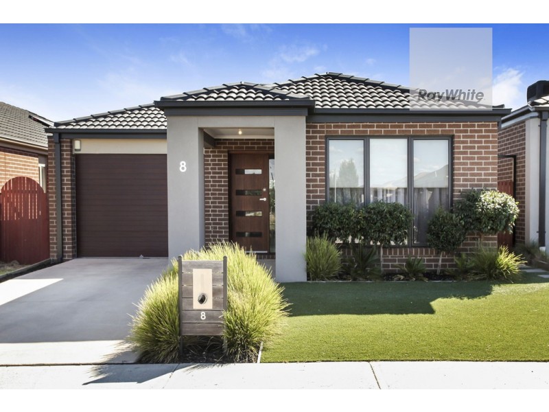 8 Silverwood Drive, Greenvale VIC 3059