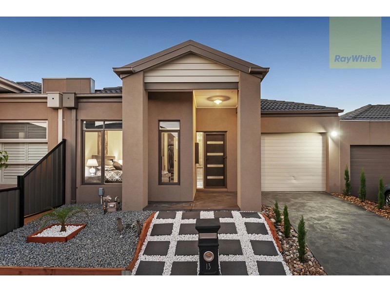 13 Bottlebrush Road, Craigieburn VIC 3064