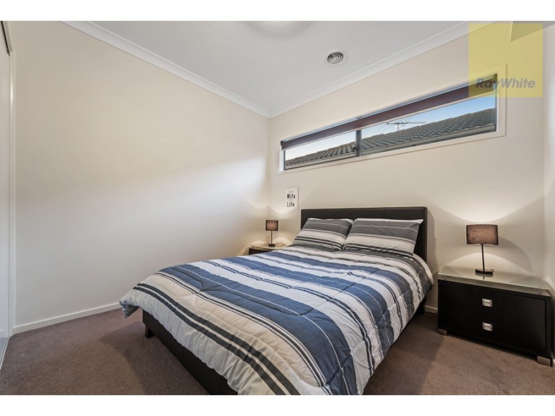 13 Bottlebrush Road, Craigieburn VIC 3064
