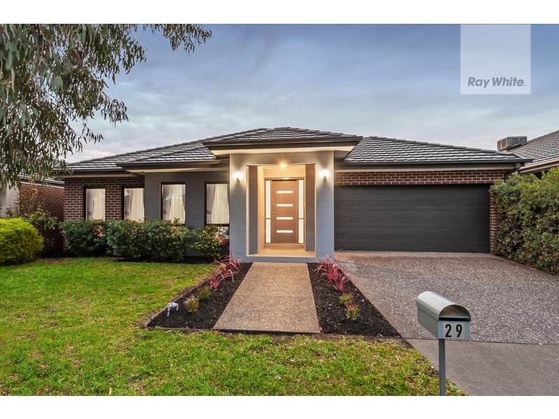 29 Conservation Drive, Craigieburn VIC 3064