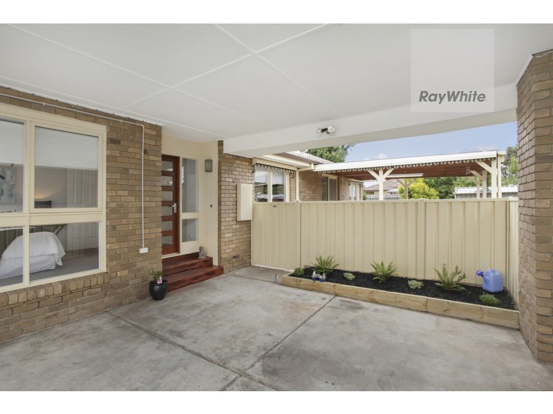 6 Chesney Court, Gladstone Park VIC 3043