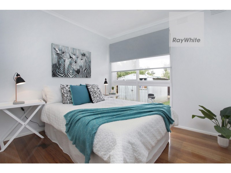 6 Chesney Court, Gladstone Park VIC 3043