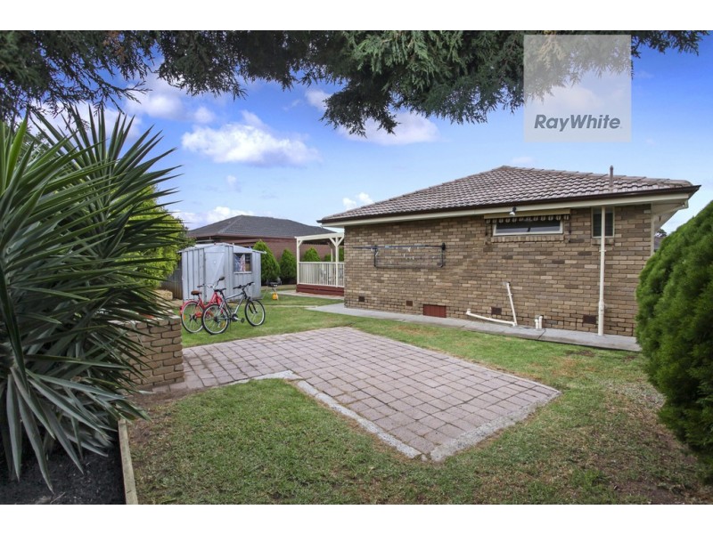 6 Chesney Court, Gladstone Park VIC 3043