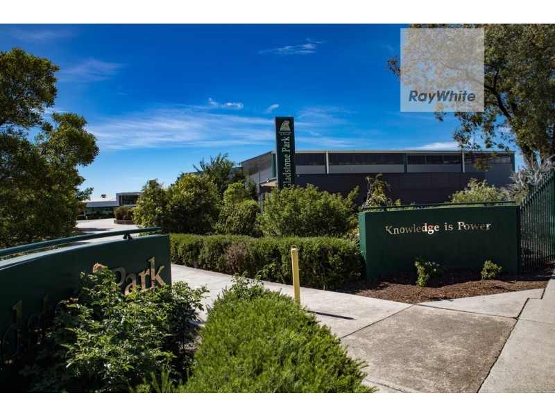 6 Chesney Court, Gladstone Park VIC 3043