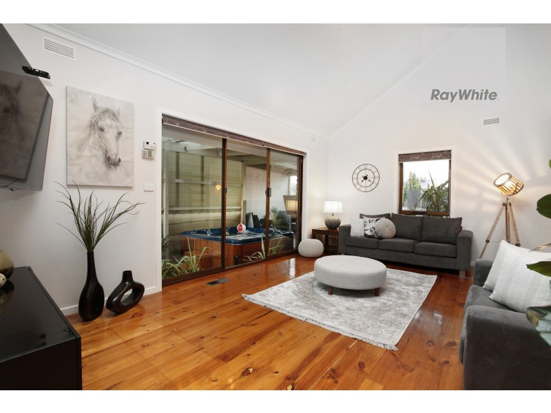 6 Thornleigh Place, Westmeadows VIC 3049